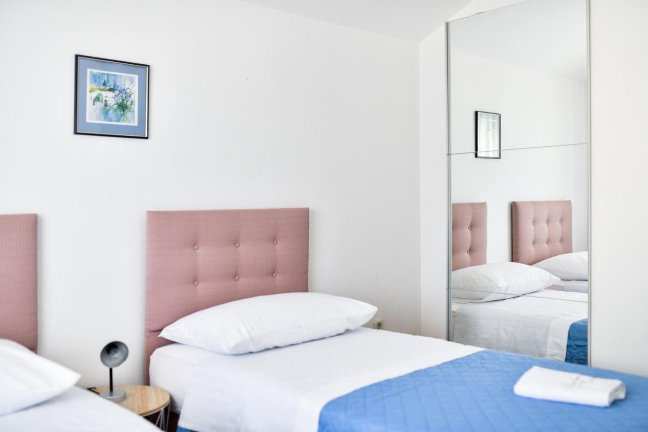 Apartments Martom Seline Exterior photo